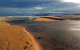 Dunstanburgh Castle Inn